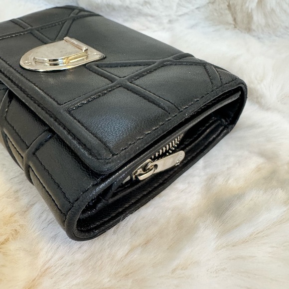 Dior Diorama Compact Wallet - Picture 4 of 14